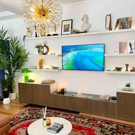 Luxury Loft In Apartment *